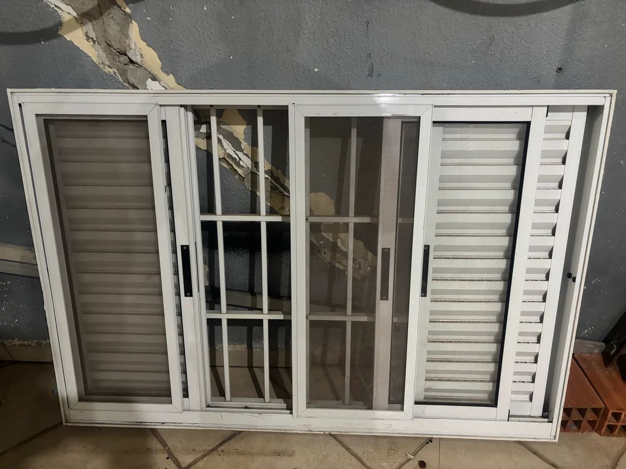 Janela Sasazaki64840841226369120