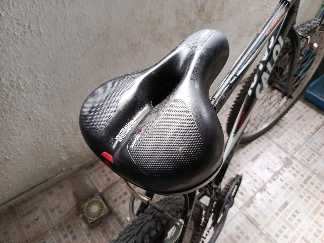 Bicicleta Caloi 21 Marchas - Foto 3