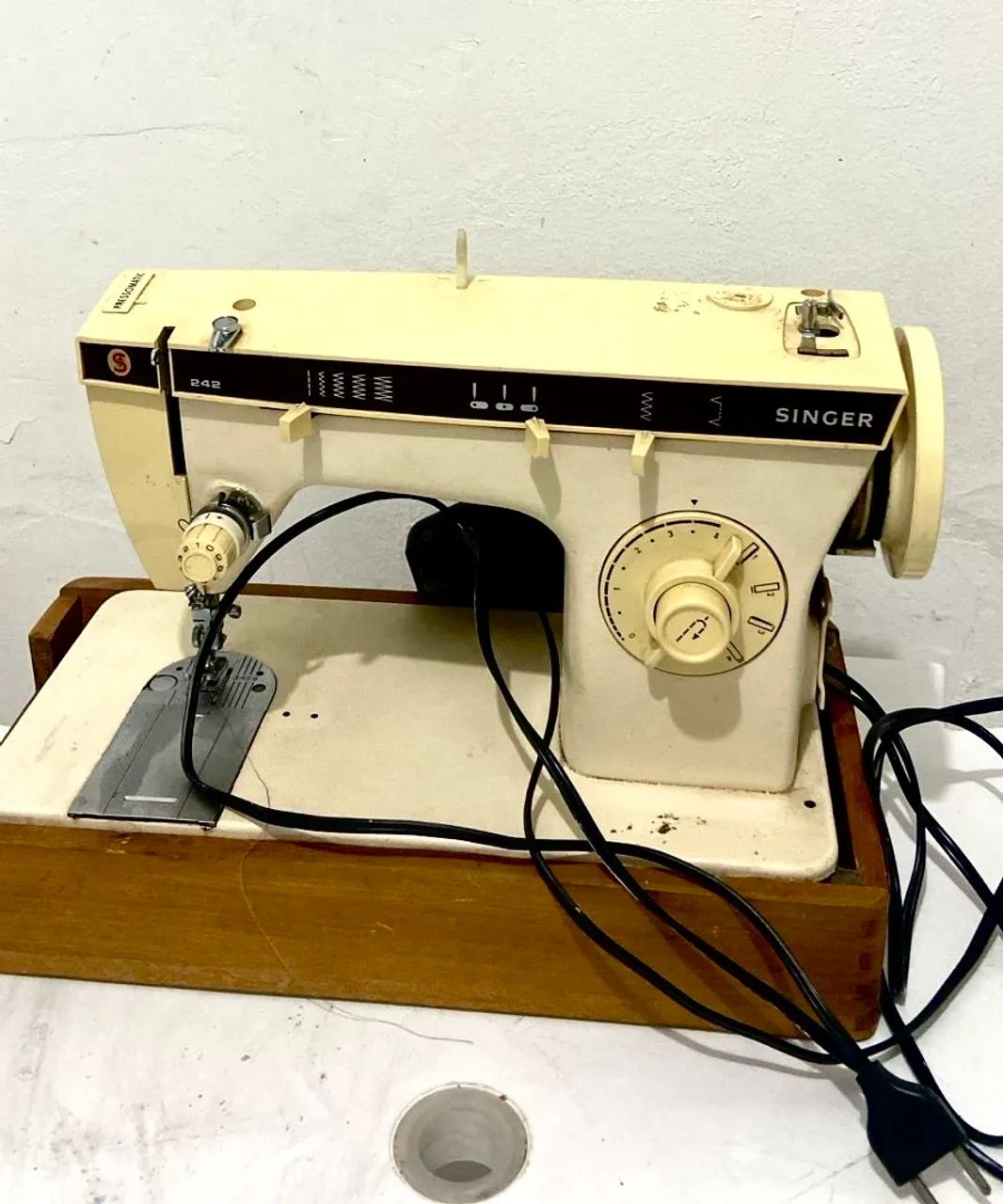 Máquina de Costura SINGER