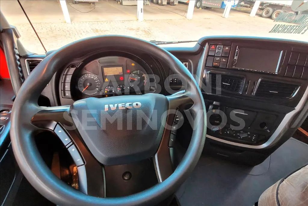 IVECO HI WAY 600S44T 6X2, 17/18 - Foto 9