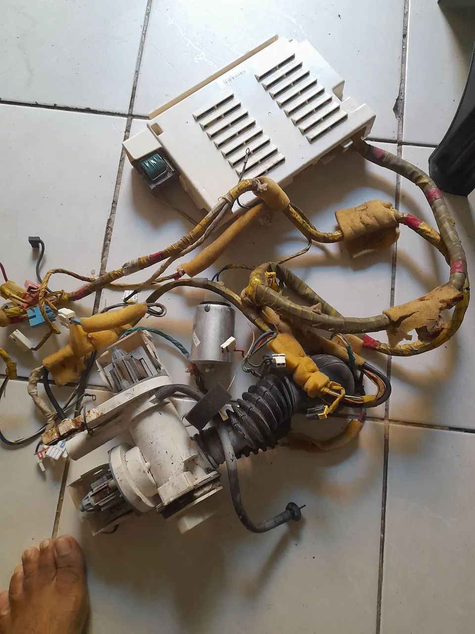 Vendo placa principal da lava e seca samsung 10kg - Foto 2