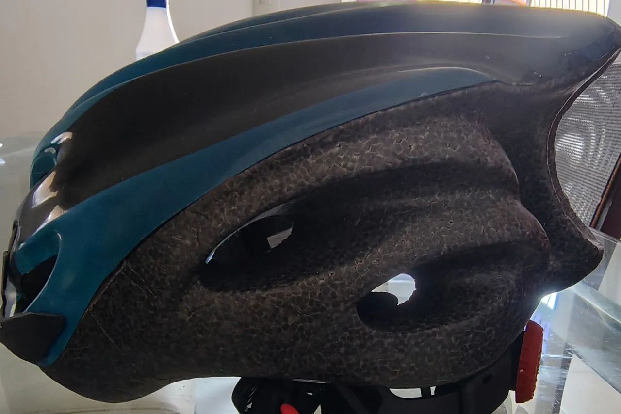 Capacete de ciclista  - Foto 3