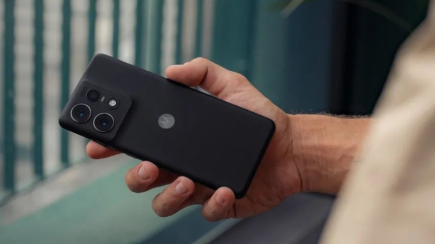 MOTO EDGE 50 PRO QUASE NOVO - Foto 3