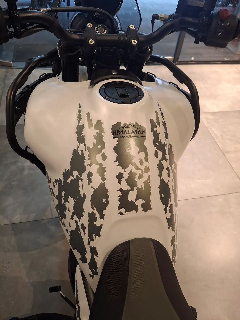Himalayan Kamet Withe 450cc - Amanda - Foto 2