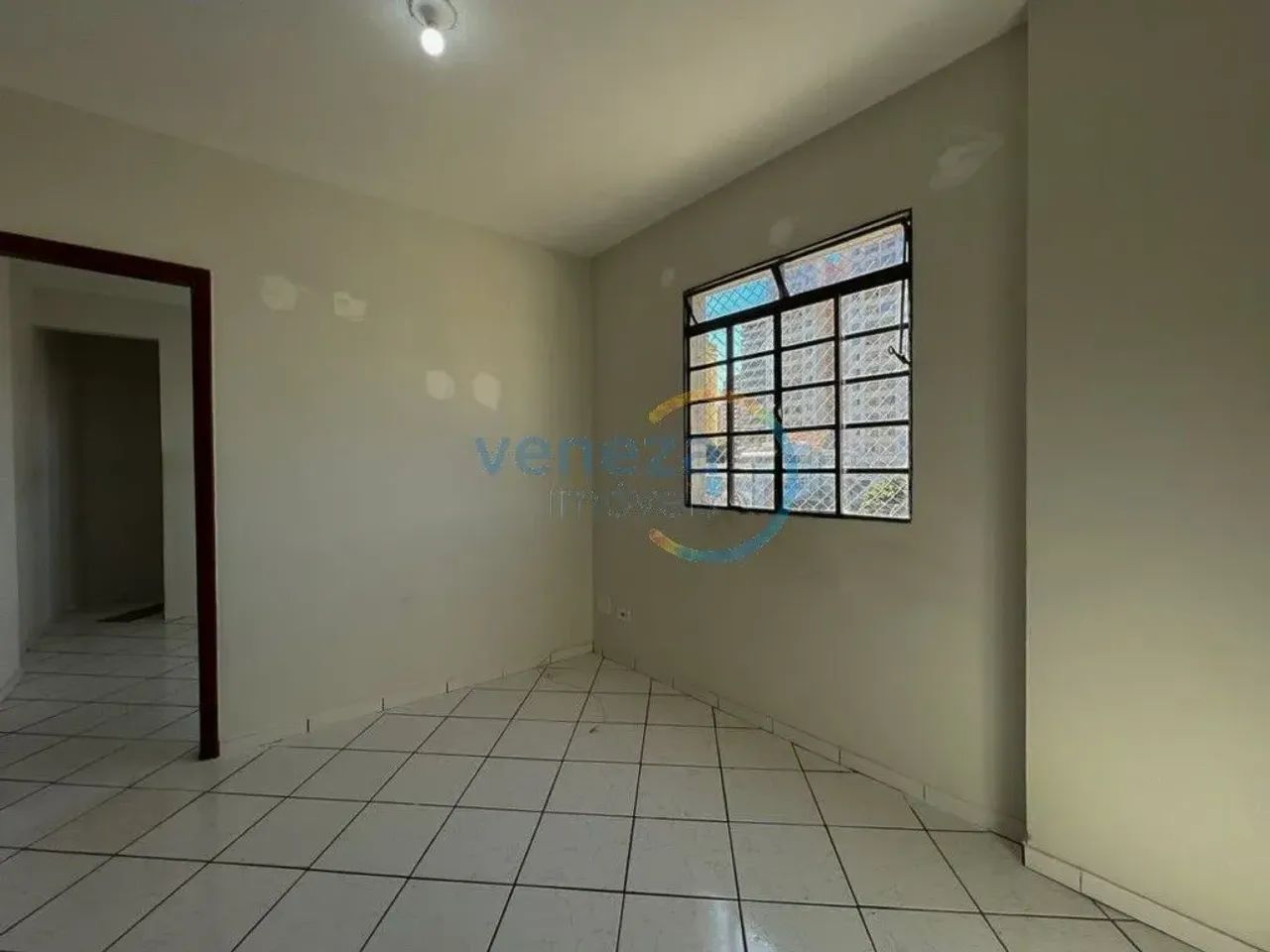 Apartamento com 1 quarto para alugar por R$ 920.00, 28.48 m2 - CENTRO - LONDRINA/PR - Foto 2