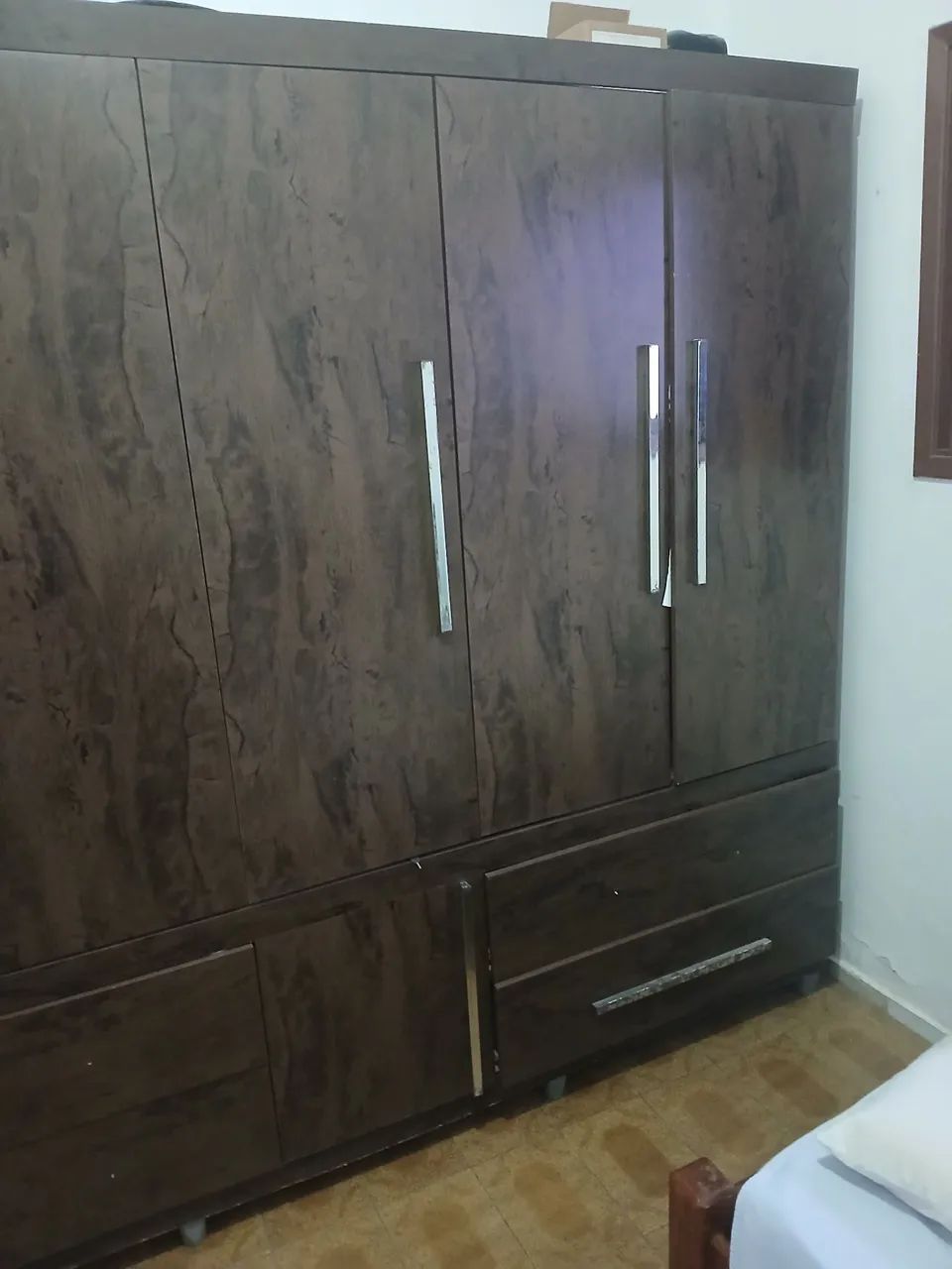 Guarda roupa 5 portas em otimo estado