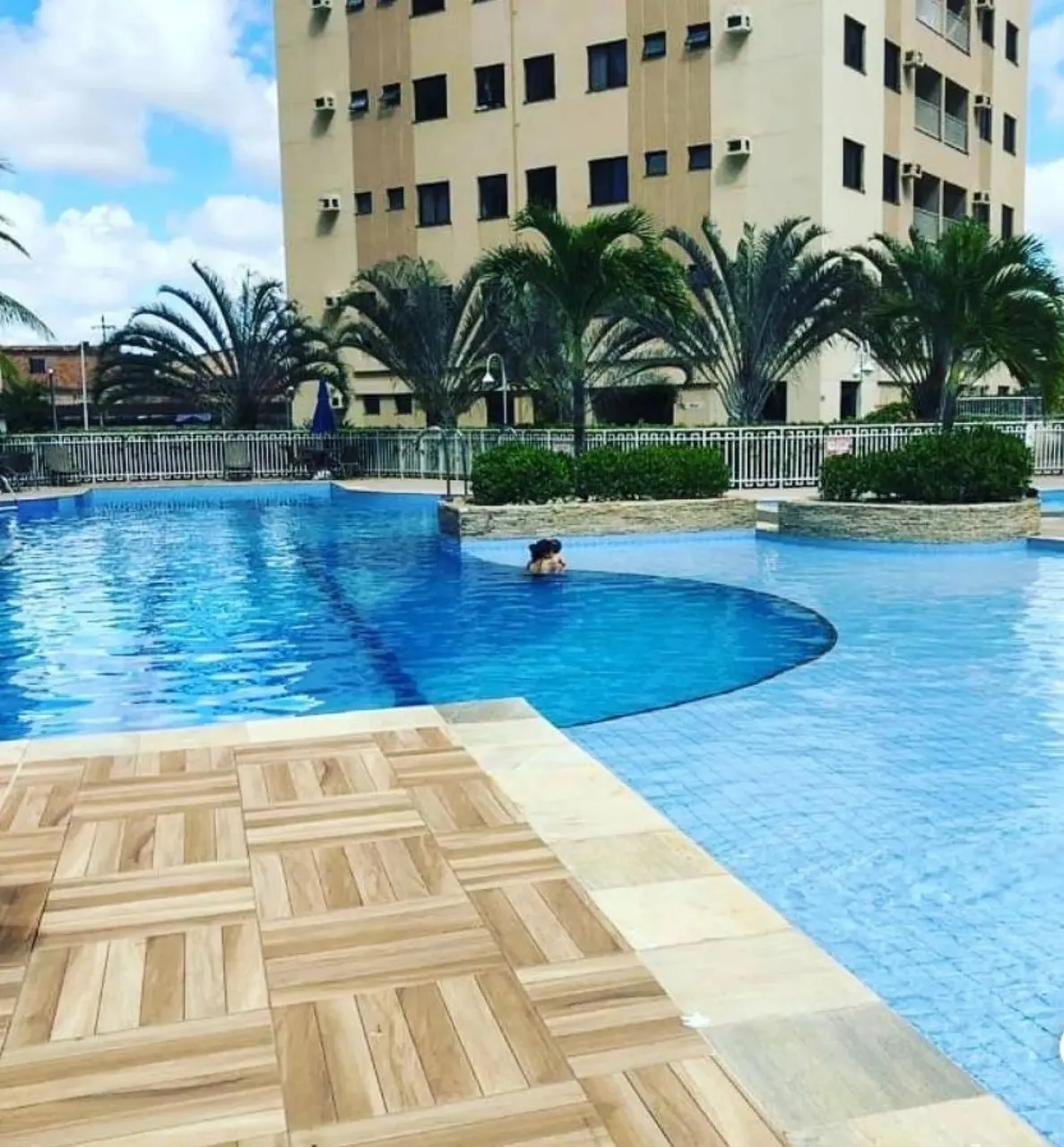 Absolutto Condomínio Club.