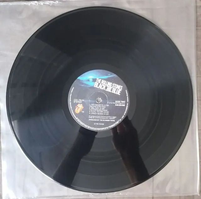 LP Rolling Stones - Black and Blue - Foto 6