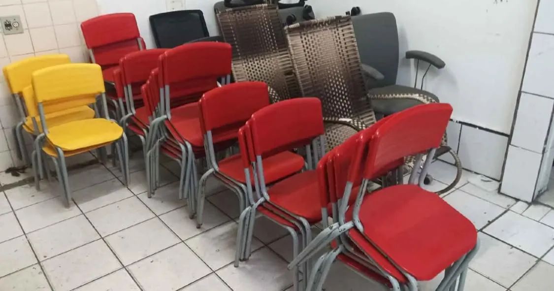 Cadeiras fixa - Foto 2
