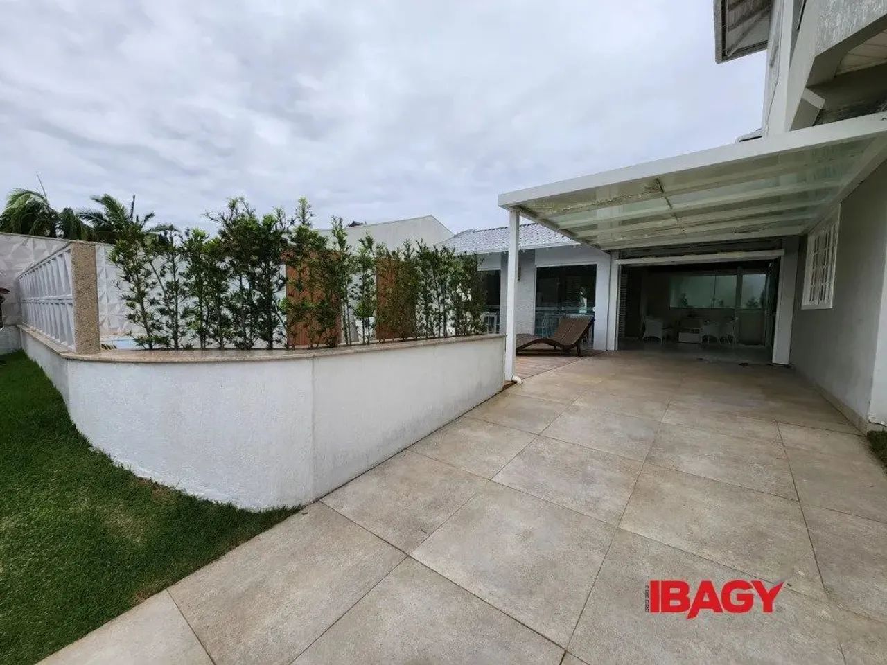 Excelente Casa 4 dormitório(s) em Jurerê Internacional - Florianópolis - Foto 4