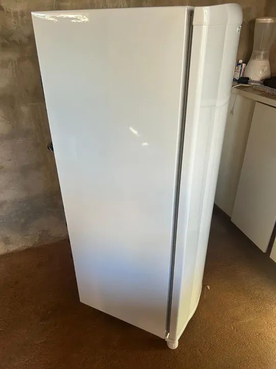 Geladeira/Refrigerador Consul 261 Litros CRA30F Degelo Seco, 1 Porta, Gavetão Hortifruti - Foto 3