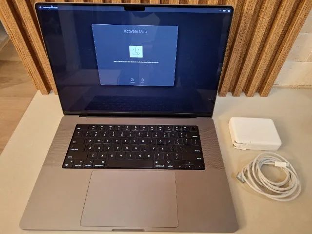 MacBook Pro 2021 M1プロ メモリ32GB ストレージ1TB MacBook Pro 2021 M1プロ メモリ32GB ストレージ1TB