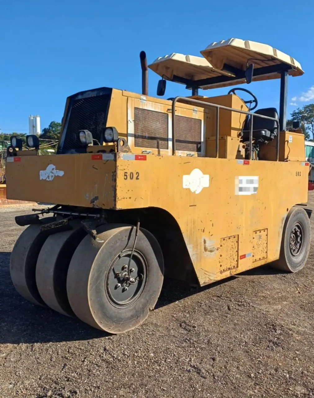 Compactador de Solo Pneu
