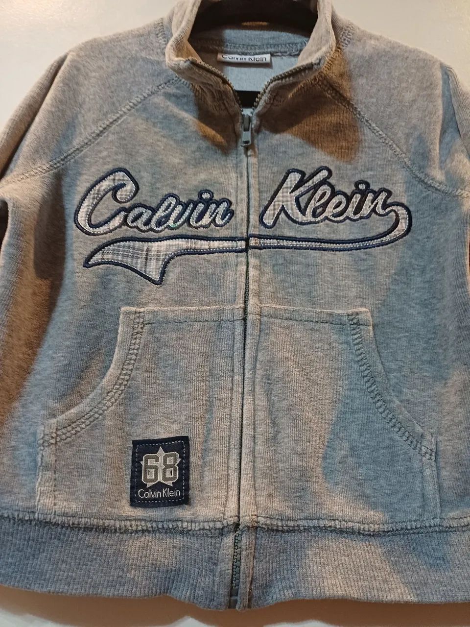 Jaqueta infantil Calvin Klein cinza, tam. 3-6 meses. mesew - Foto 3