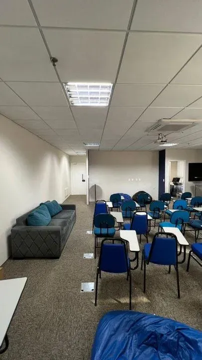 Sala Comercial para Venda em Barueri, Alphaville Industrial, 2 banheiros, 1 vaga