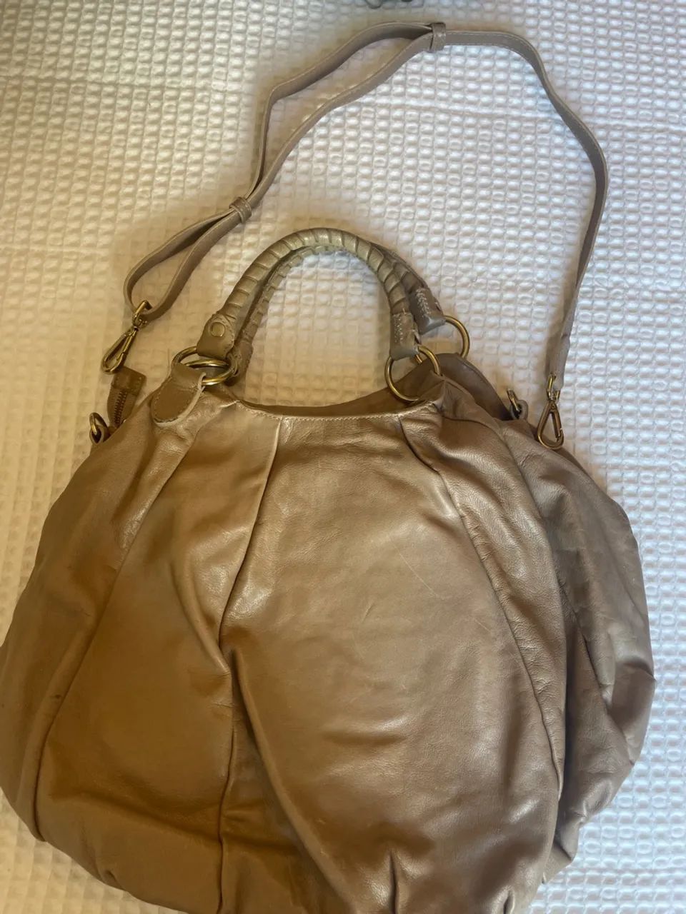 Bolsa Arezzo em  couro  grande  - Foto 4