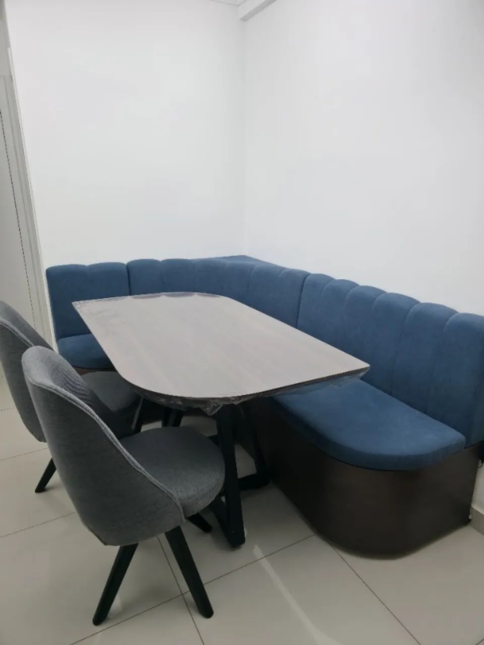 Canto alemão CDCA + mesa + cadeiras - Foto 2