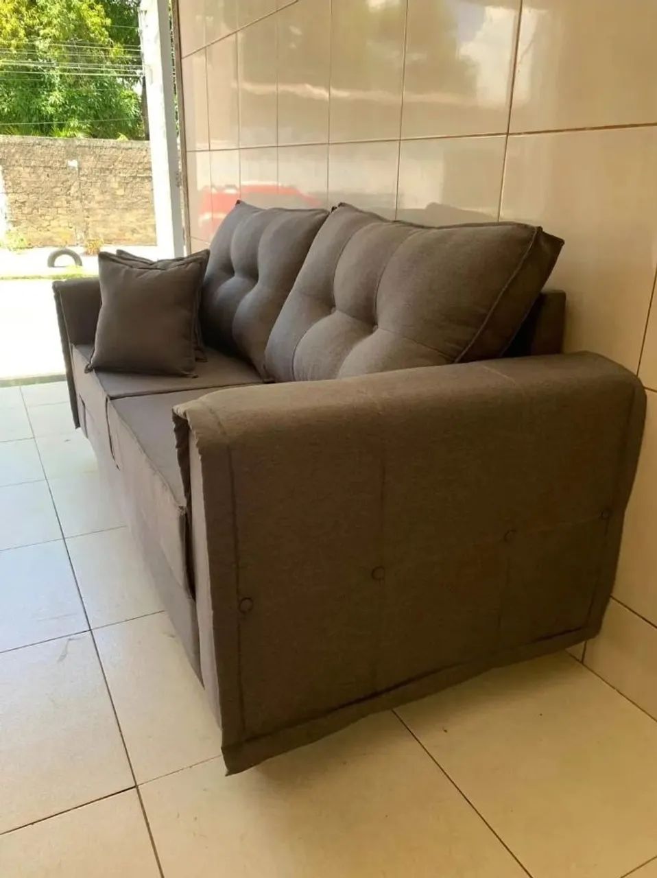 Sofa 2 metros tecido linho pronta entrega  - Foto 2