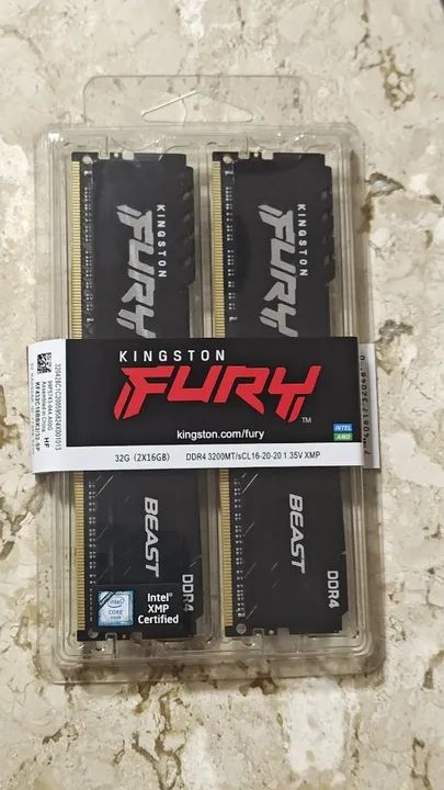Memoria ram Kingston Nova Lacrada kit 32gigas ( 16 x 2 ) 3200mhz Preta Ddr4 Somente venda - Foto 2