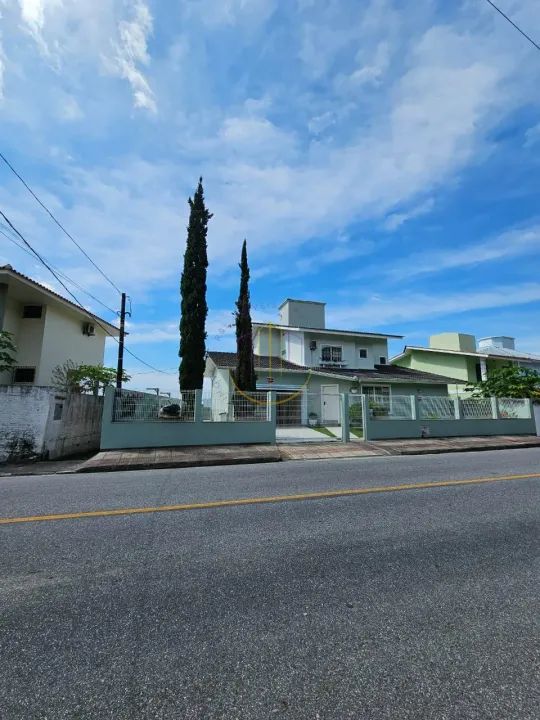 Linda Casa em Ponta de Baixo - Vista para o Mar - São José - Foto 3