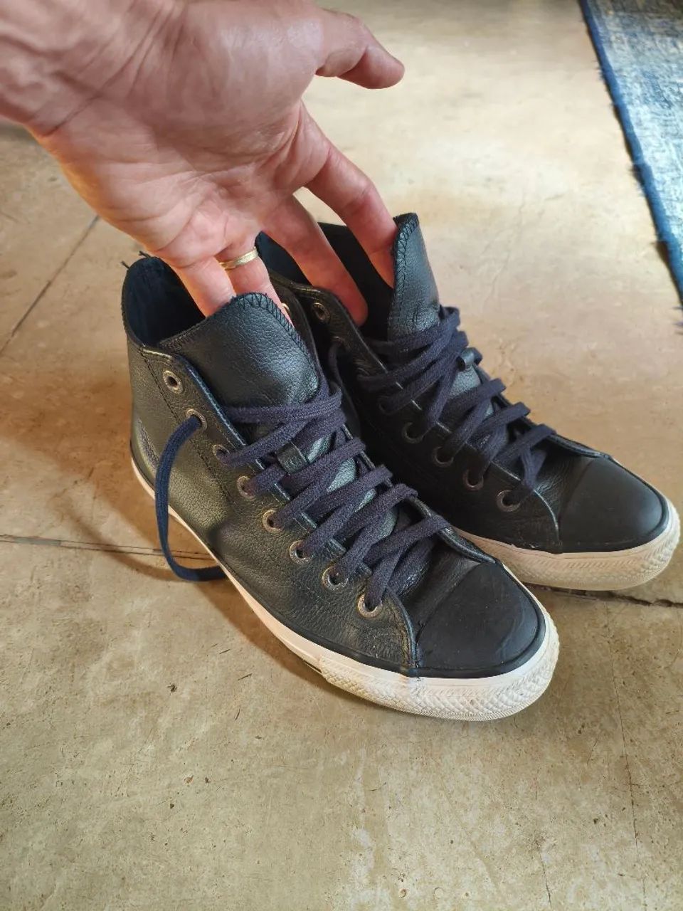 ALL Star Chuck Taylor Cano Alto Couro  - Foto 4