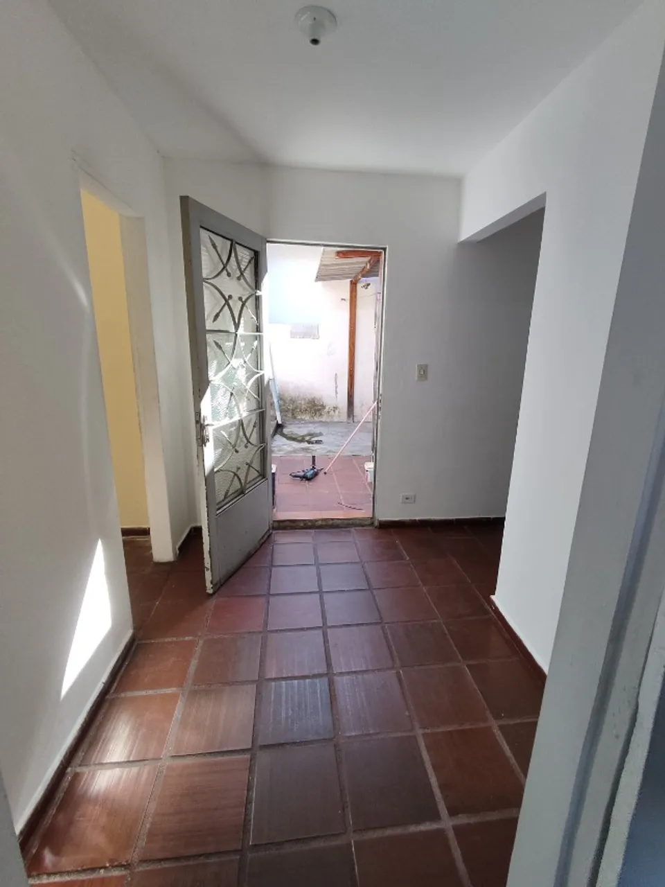 Casa 4 comodos Jardim Vazame