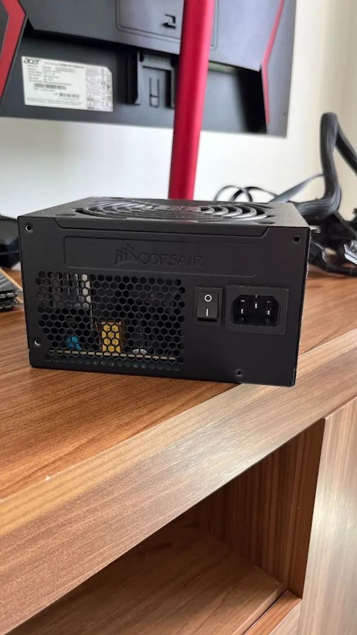 Fonte Corsair 550W 80 plus bronze - Foto 5