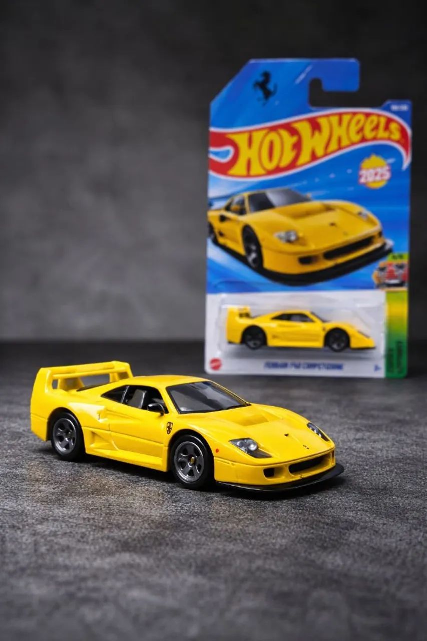 Hot Wheels Ferrari F40 Competizione Amarelo Exotics - Hobbies e