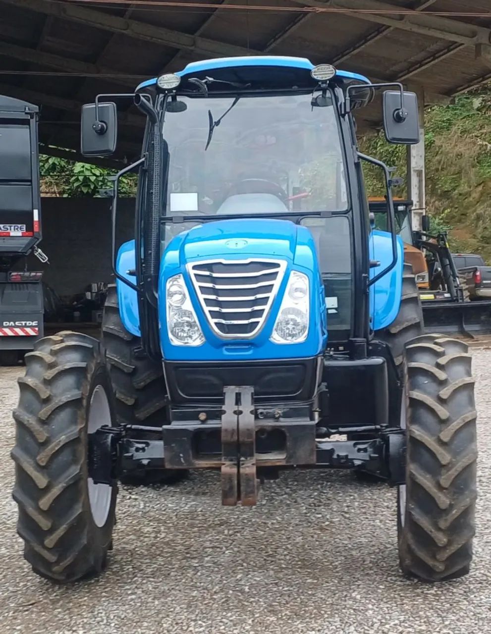Trator LS - R$ 160.000,00 2