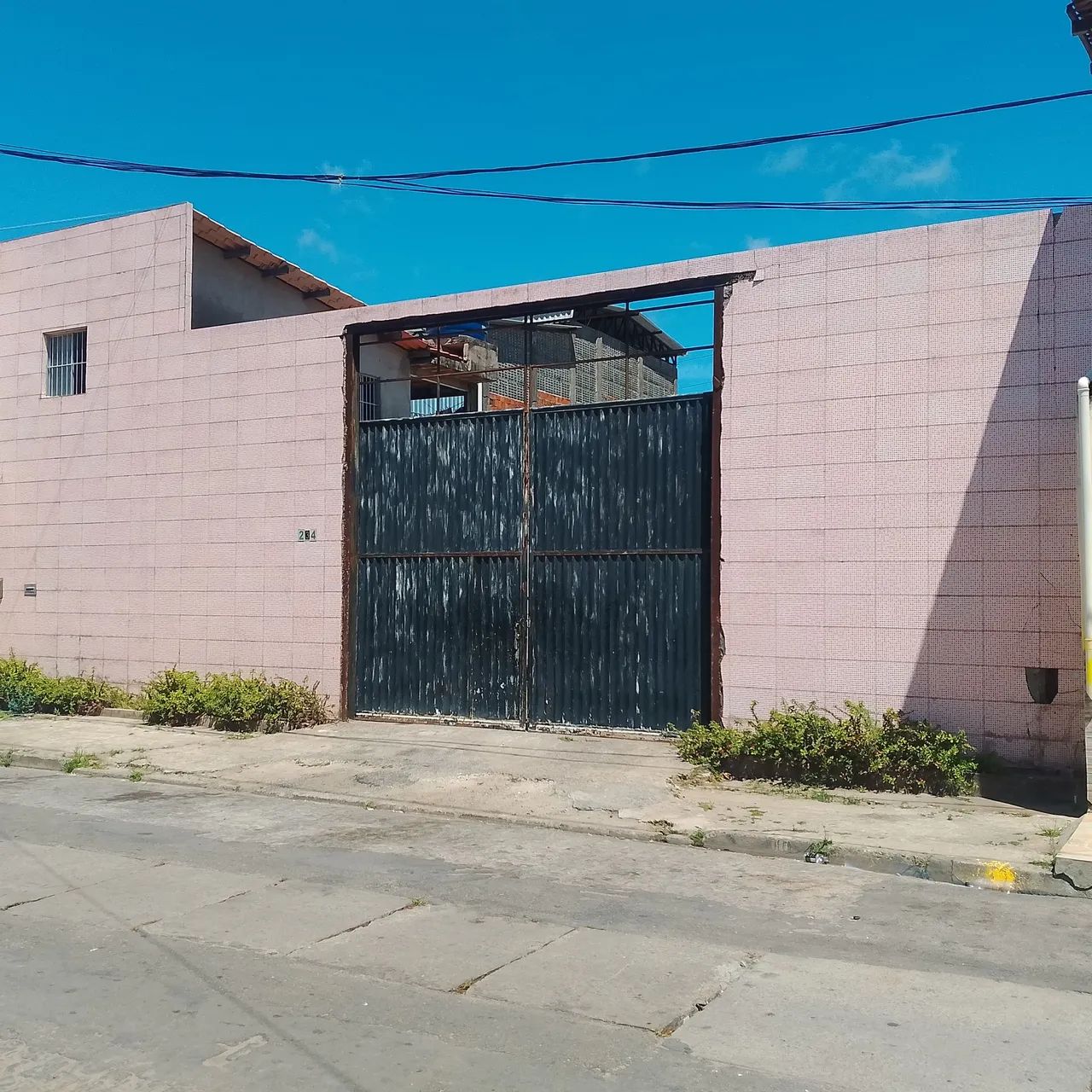 Vendo terreno com Galpão e casa 