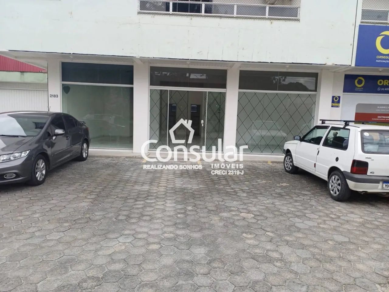 Sala Comercial Para Alugar no bairro Aririú em Palhoça - Foto 2