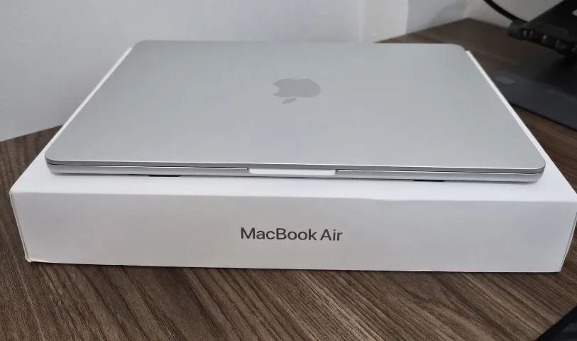 MACBOOK AIR M5 - 16GB/512GB/SILVER - 13 POLEGADAS - Foto 3