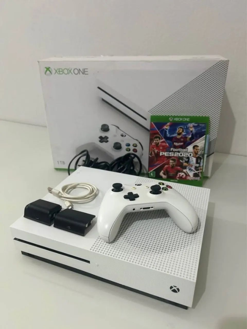 XBOX ONE S 1TB