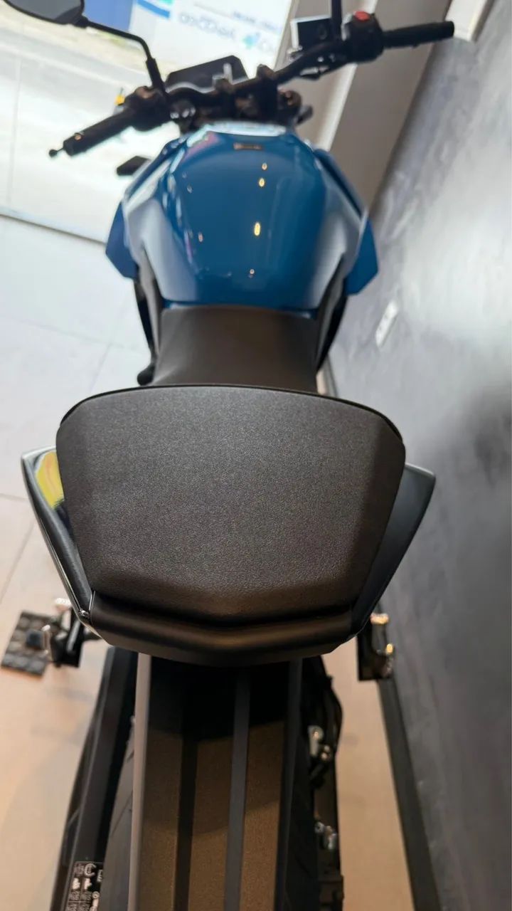 SUZUKI GSX-8S 2027 ZERO KM - Foto 2