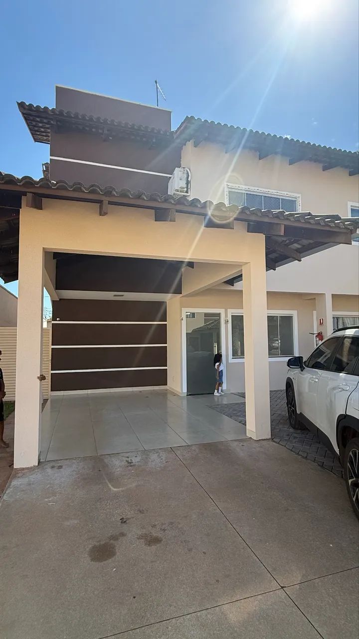 Vendo casa em condomínio 