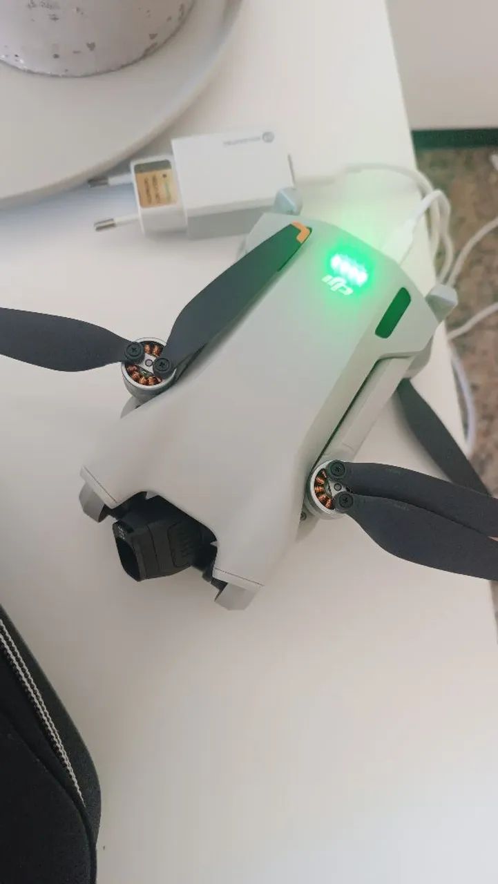 Drone DJI Mini 3 com tela - Foto 2