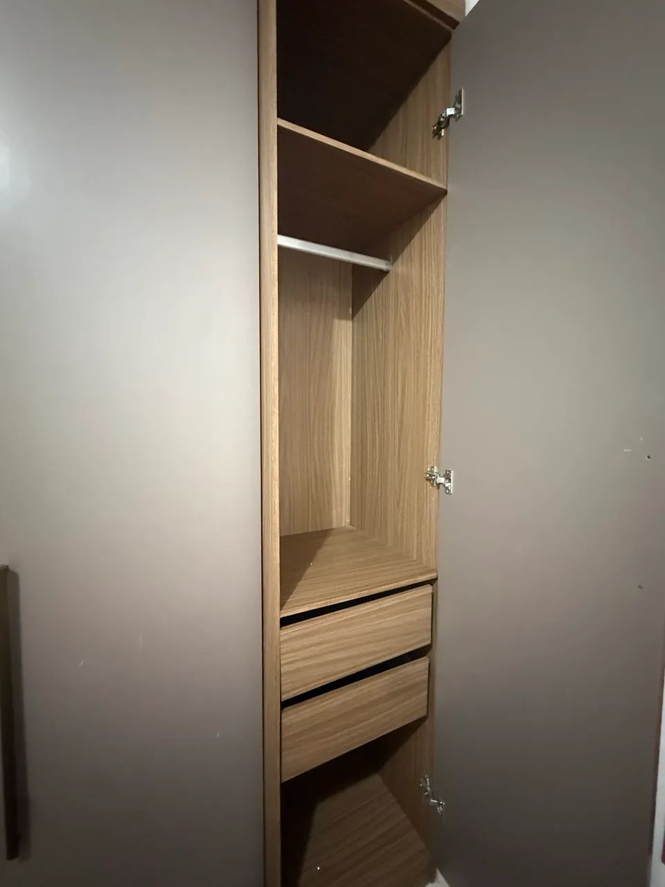 Guarda roupa em excelente estado  - Foto 2