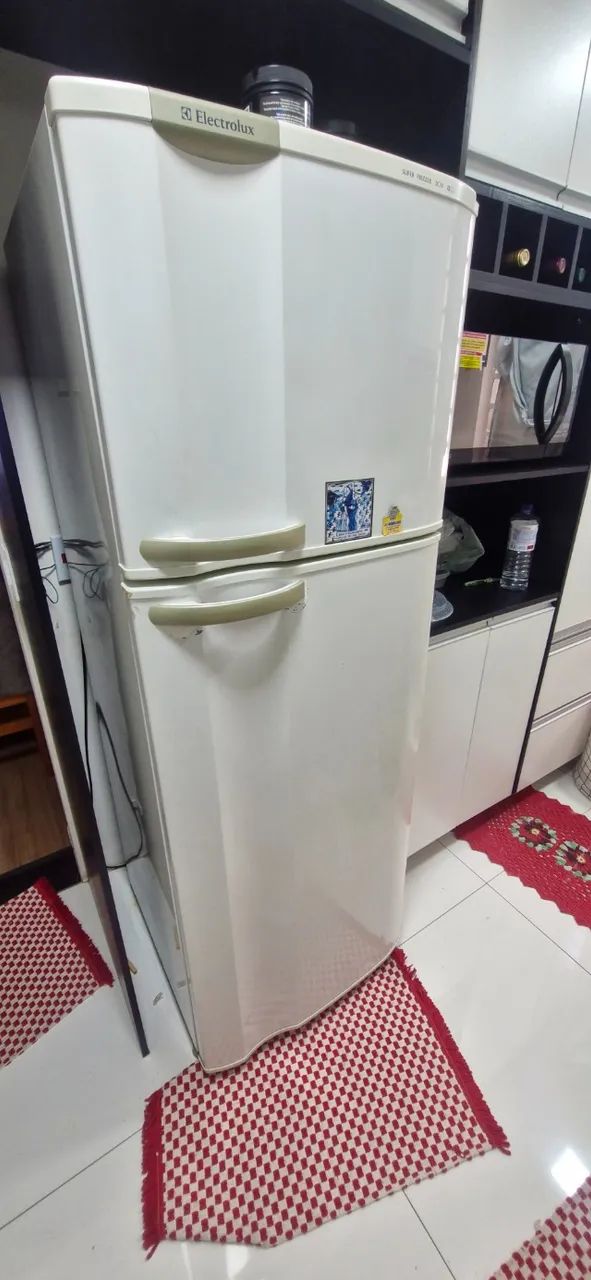 GELADEIRA ÓTIMO ESTADO