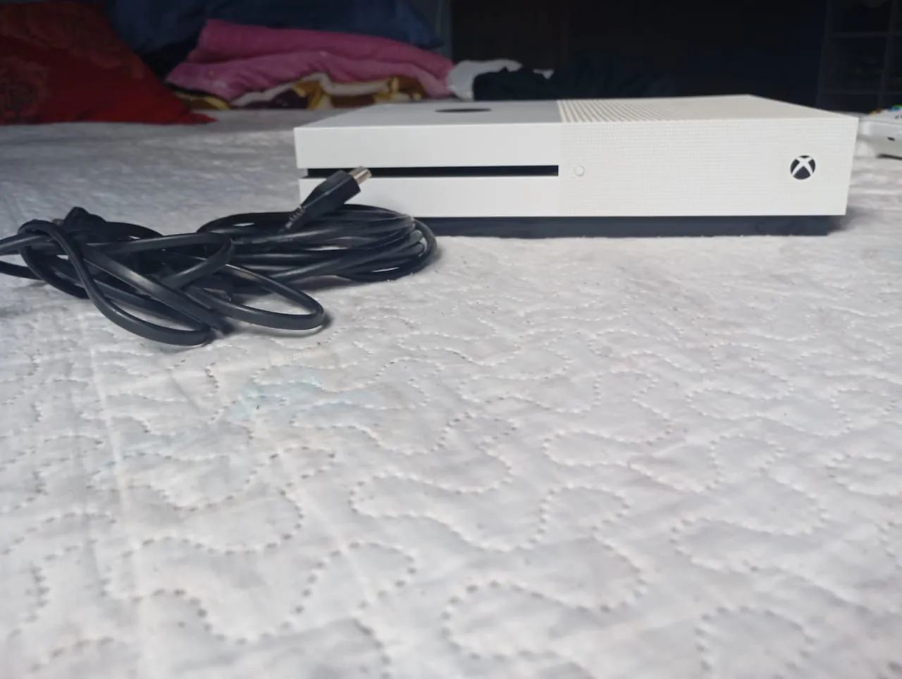 Xbox one S 1 terá 2 controles  - Foto 2