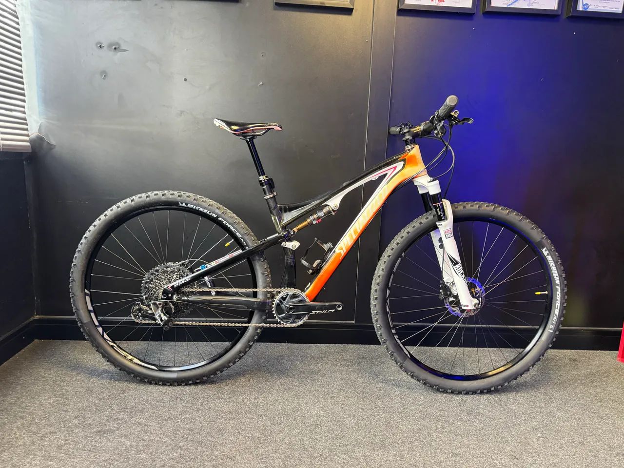 Bicicleta SPECIALIZED EPIC COMP CARBON 