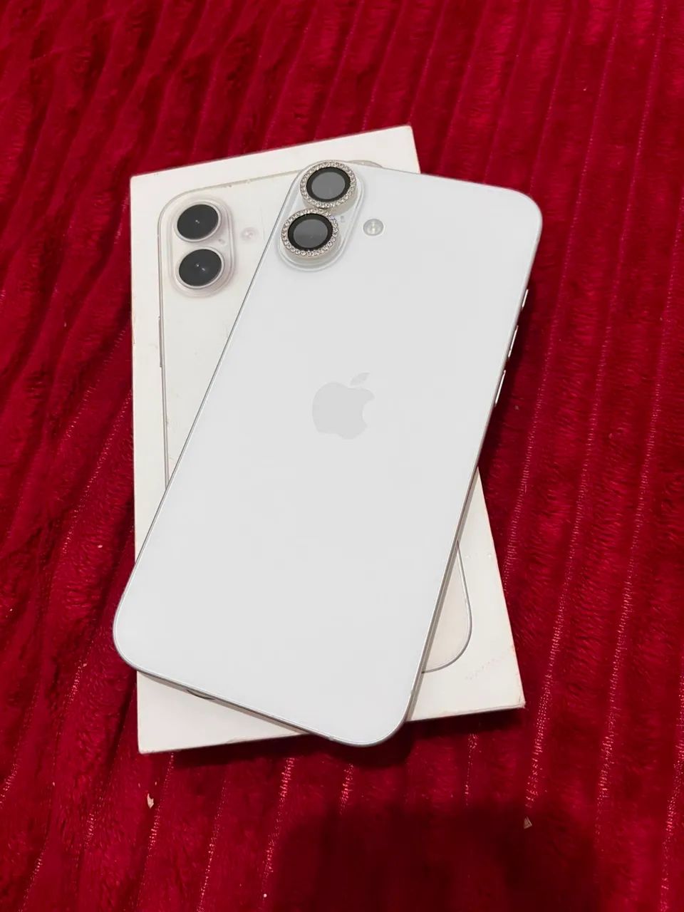 Vendo ou troco iPhone 16 plus 