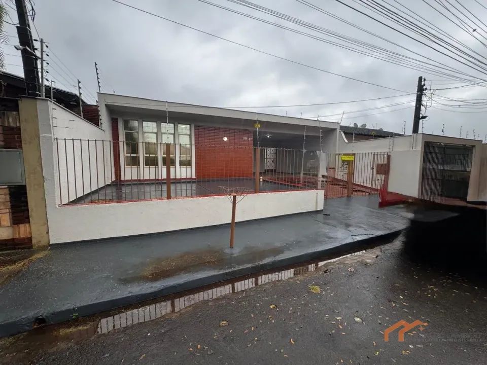 CASA COM EDÍCULA. - Foto 2