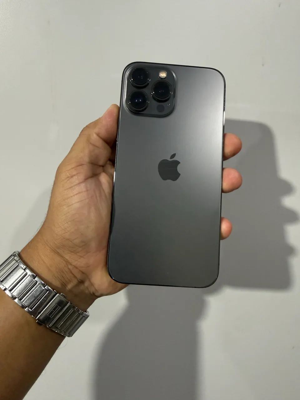 iPhone 13 Pro Max, leia o anúncio 