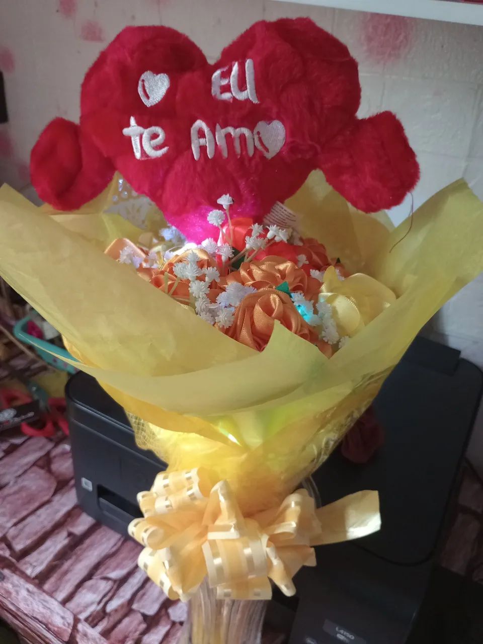 Buquê de flores de cetim perfumadas - Foto 3