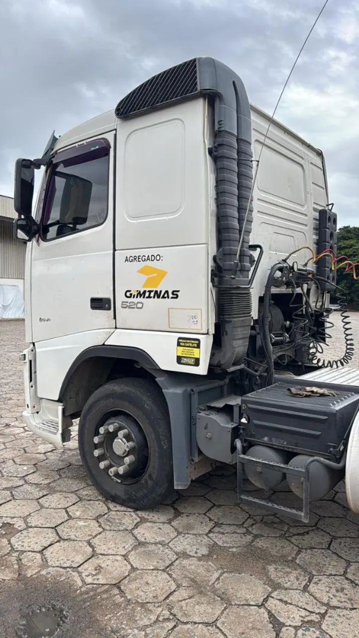 Volvo FH 520 e FH 440, 6x4, i-shift, 2011 com rastreador - Foto 10