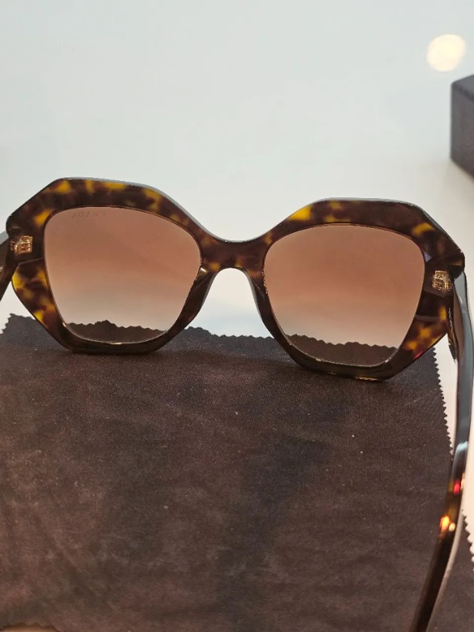 Óculos Prada Original caixa e nota  - Foto 5