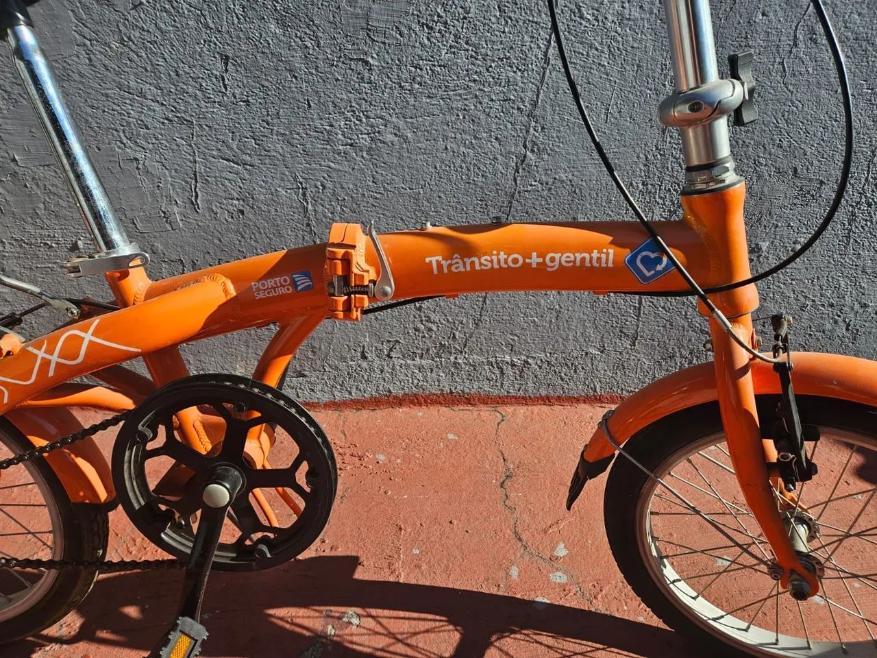 Bicicleta aro 12 dobrável  - Foto 2