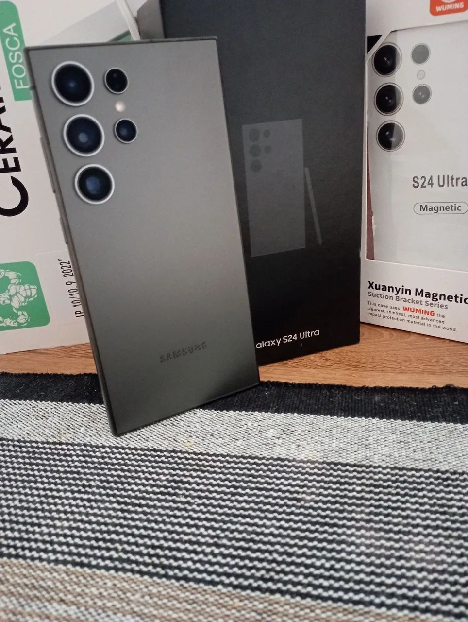 Samsung S24 