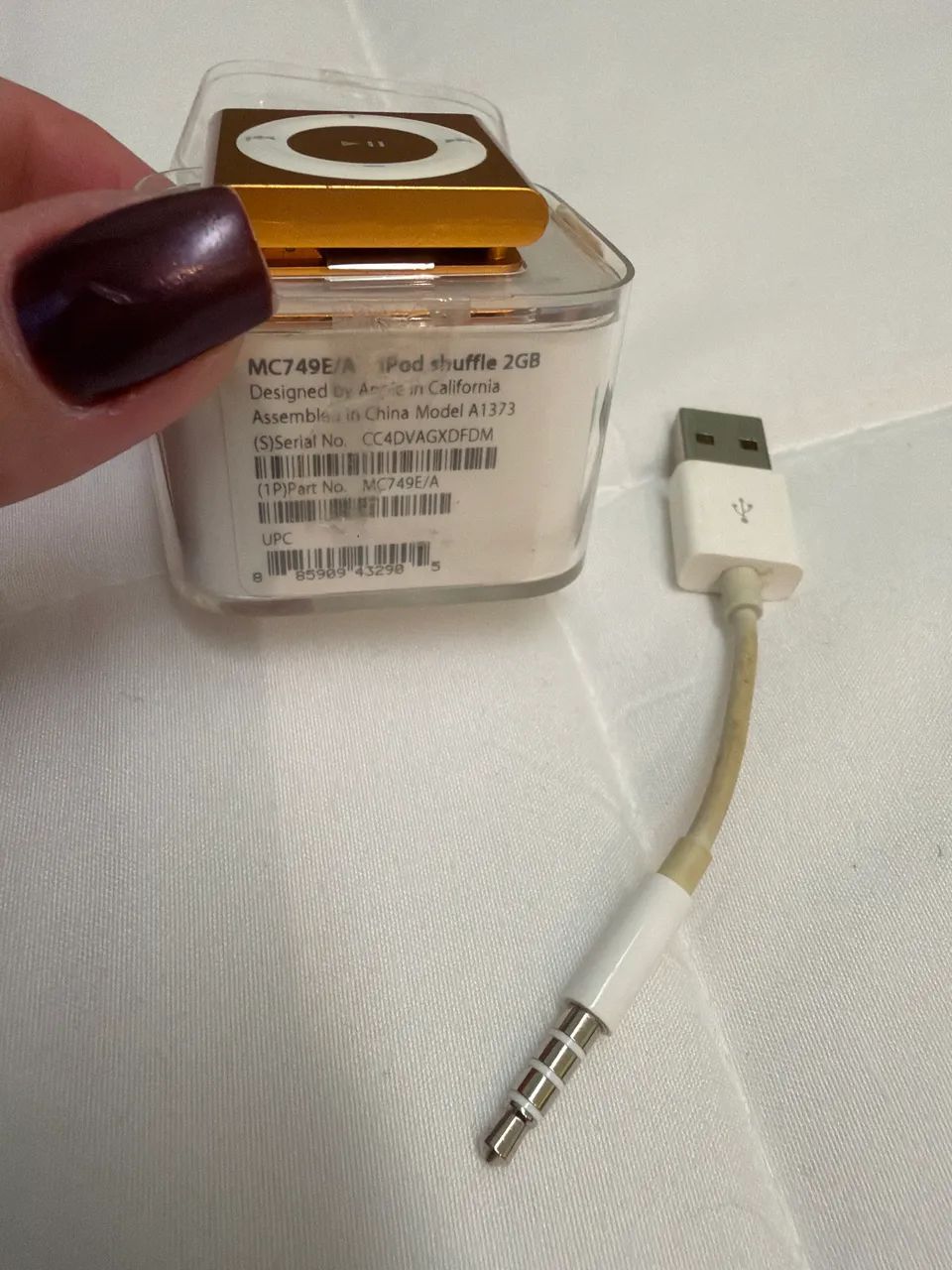 Apple iPod Shuffle 2GB Original - Dourado - 4ª Geração  - Foto 5
