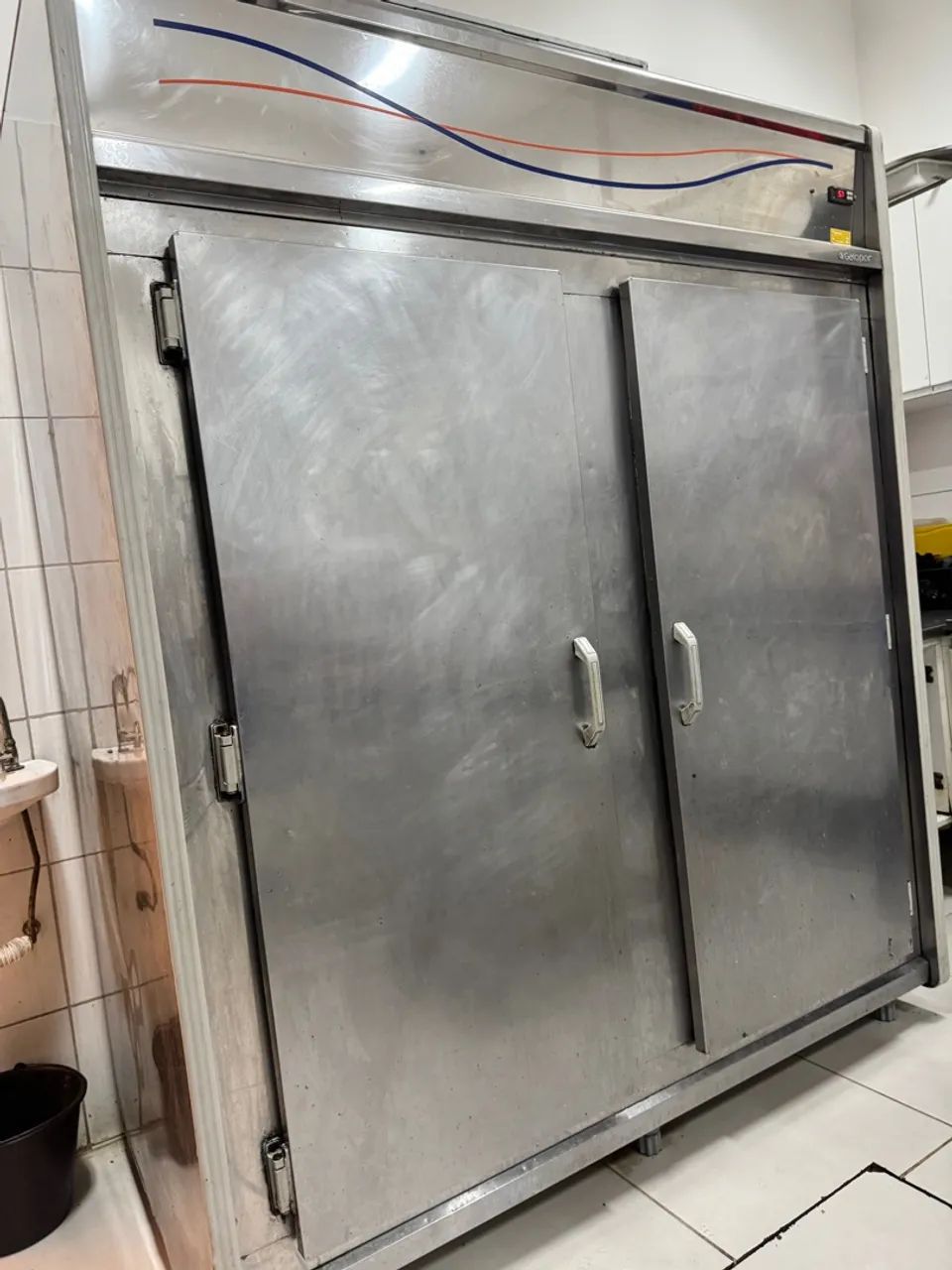CÂMARA REFRIGERADA GELOPAR GMCR-2100 INOX - OPORTUNIDADE - Foto 2
